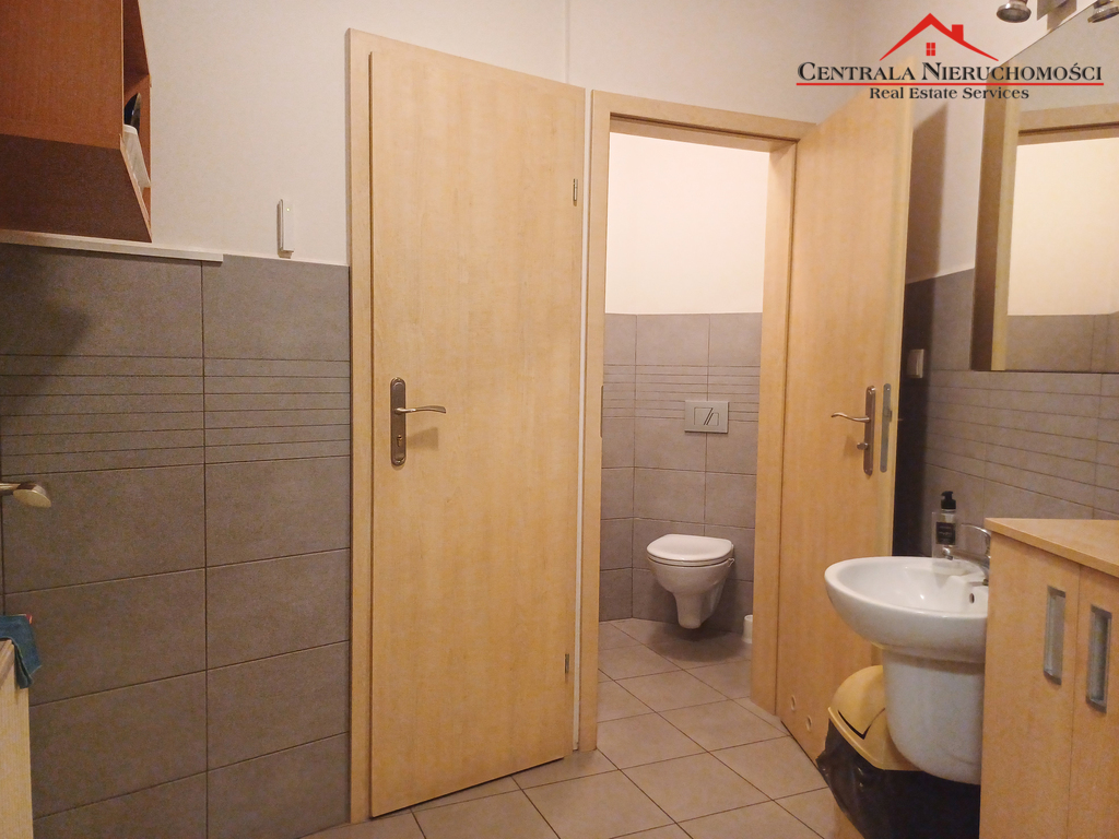 BIURO/ LOKAL 77,4 m TORUŃ/ Grudziądzka