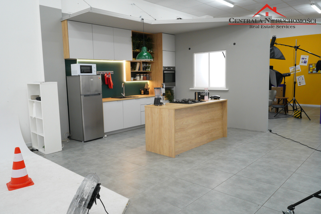 Lokal 220 - 30 m2/  Toruń - Mokre