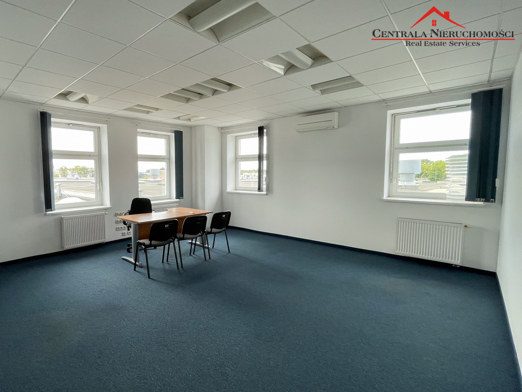 Lokal 220 - 30 m2/  Toruń - Mokre