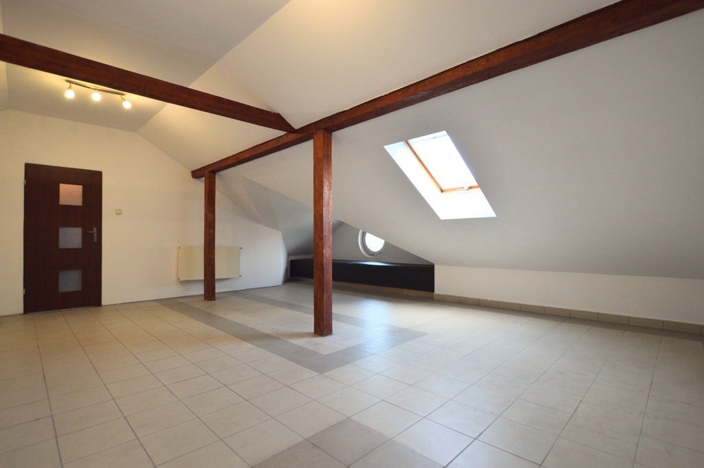 Kamienica pod inwestycje 210 m2 w centrum miasta