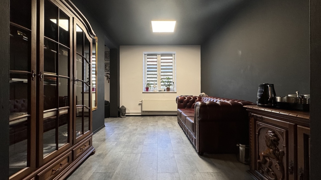 Biuro na sprzedaż idealne na start w samym centrum