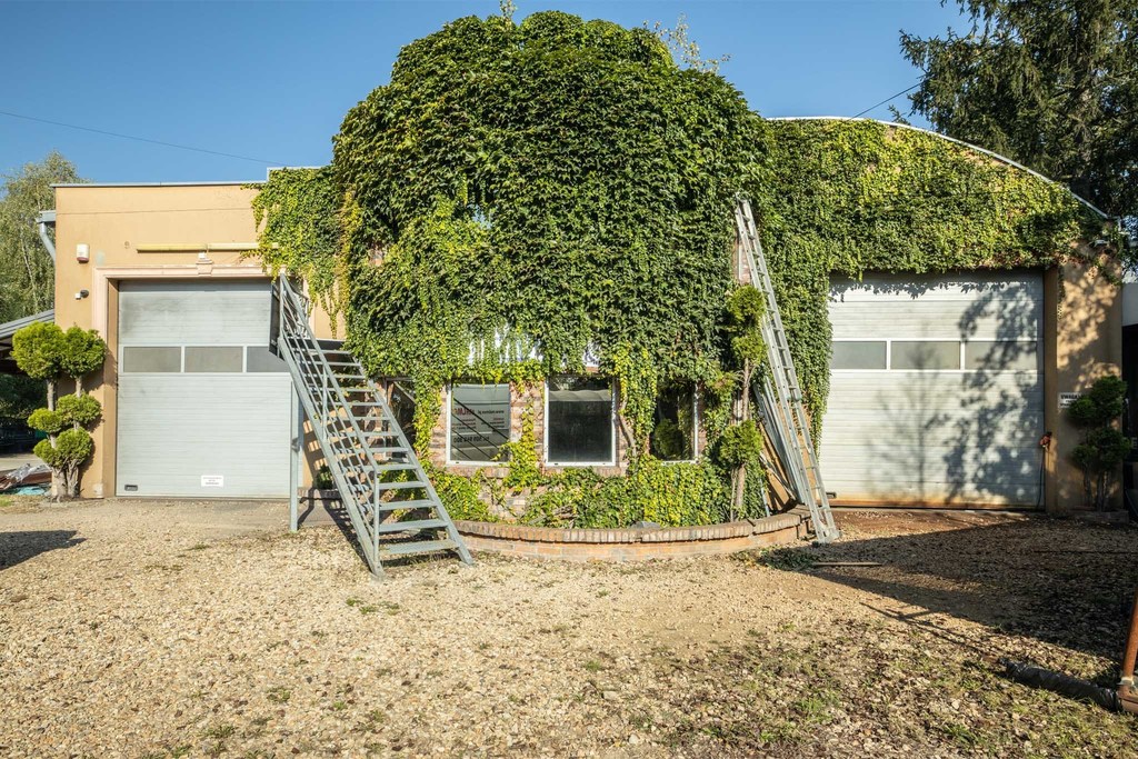 Przestrzeń dla biznesu: handel, usługi i magazyn