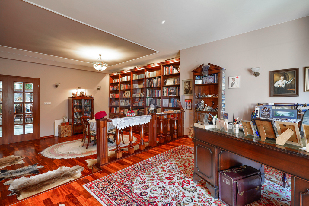 Komfortowy dom z basenem pod Konstancinem