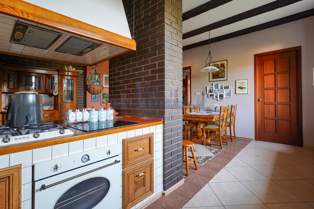 Komfortowy dom z basenem pod Konstancinem