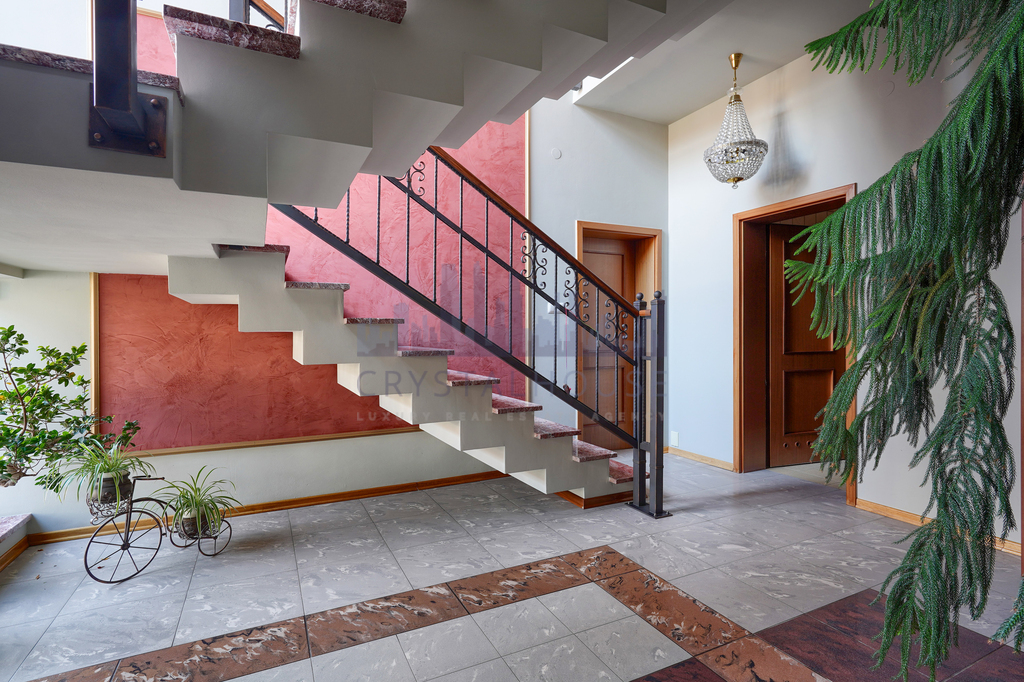 Komfortowy dom z basenem pod Konstancinem