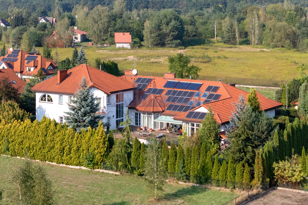 Komfortowy dom z basenem pod Konstancinem