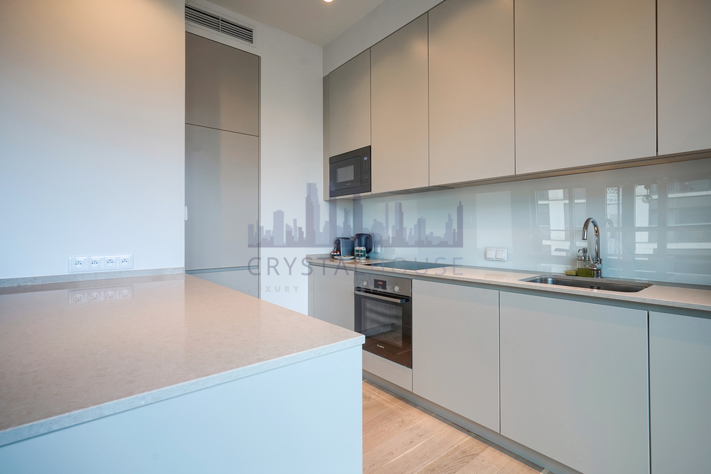 Ekskluzywny Apartament w Mennica Residence