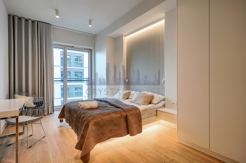 Ekskluzywny Apartament w Mennica Residence