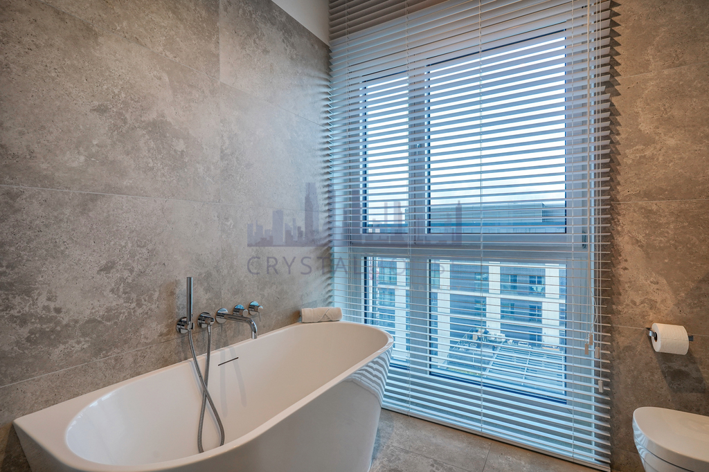 Ekskluzywny Apartament w Mennica Residence