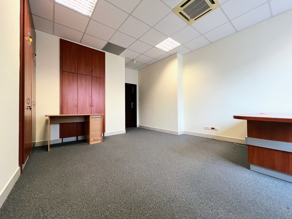 Lokal biurowo-usługowy o pow. 154m2