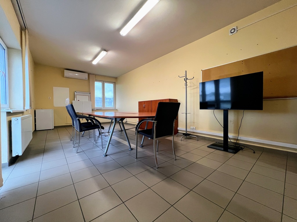 Nowoczesny magazyn z biurami Rzeszów