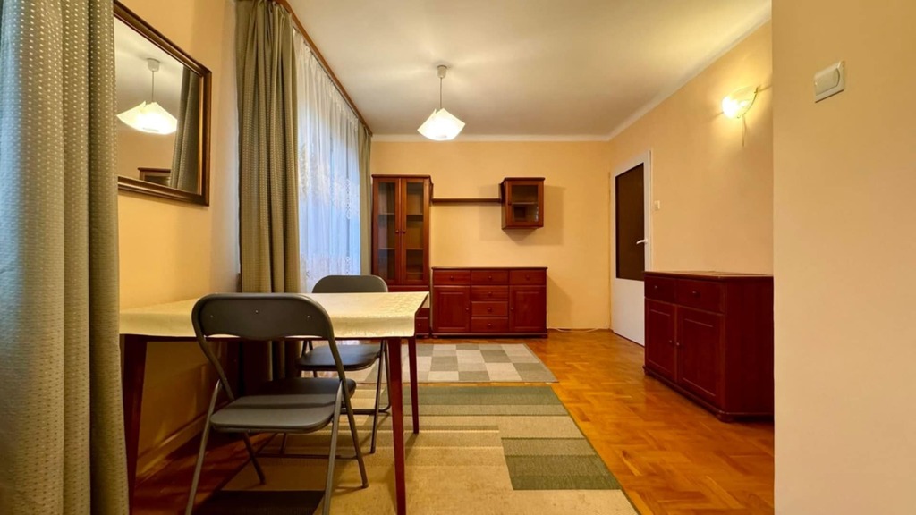 Przytulne dla 2 osób, kuchnia z oknem, w centrum