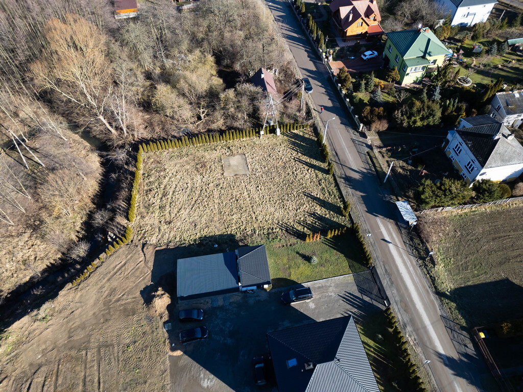 Piękna działka - Świrna pod Ostrowcem 1000m2