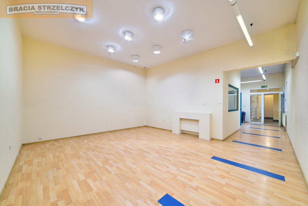 Wyposażony lokal użytkowy, 304 m², Raszyn