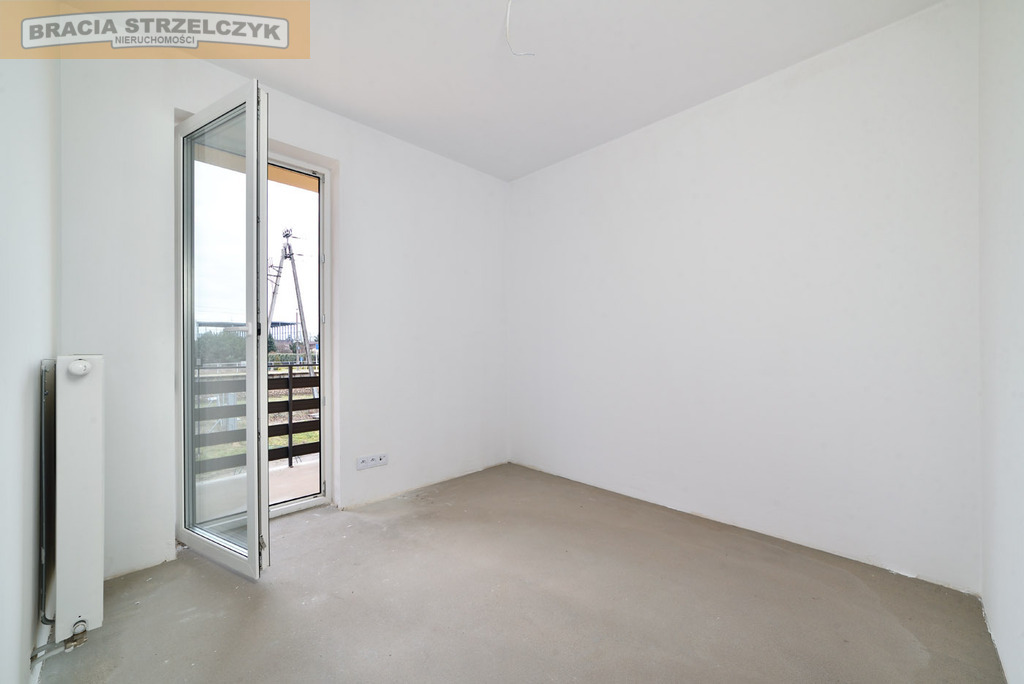 Okazja! Przestronny segment przy stacji SKM!