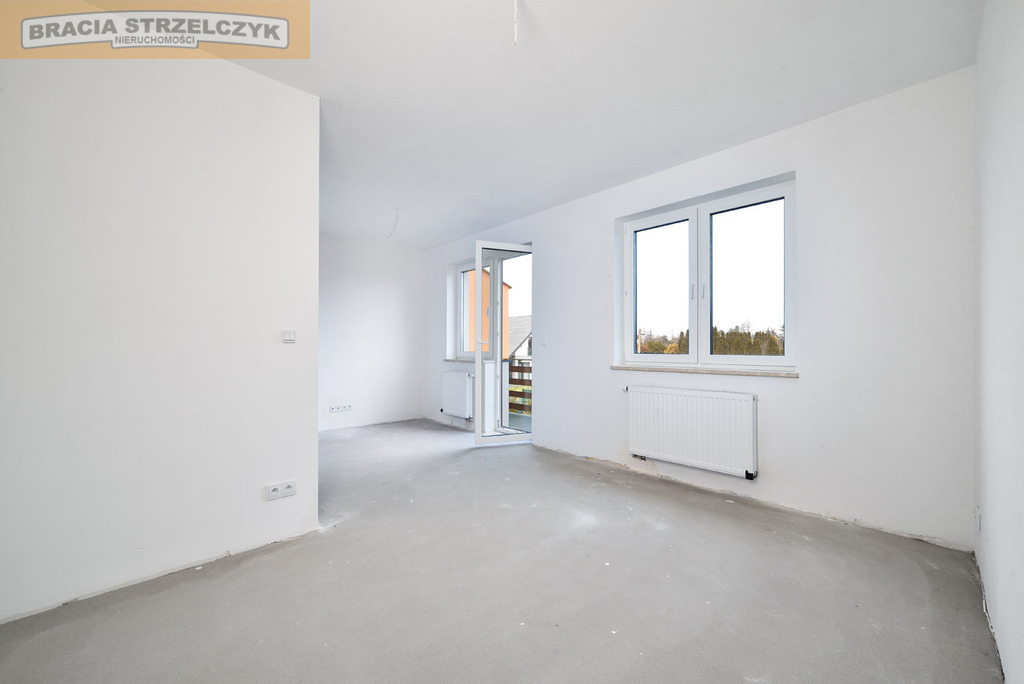 Okazja! Przestronny segment przy stacji SKM!