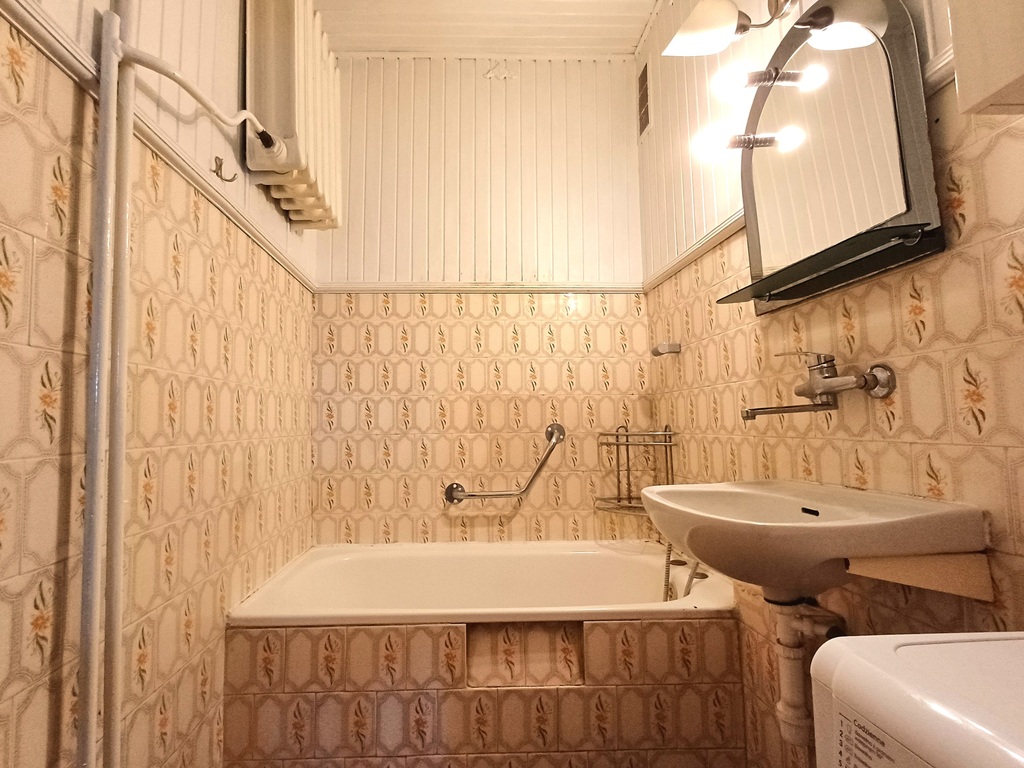 Mieszkanie do remontu | balkon | piwnica