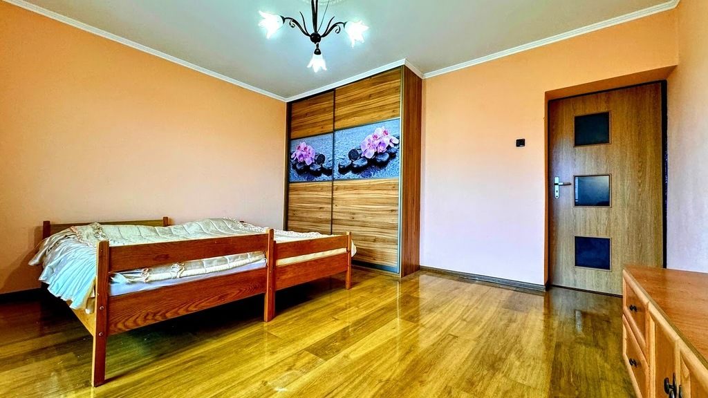 przestronny dom z potencjałem, spokojna okolica