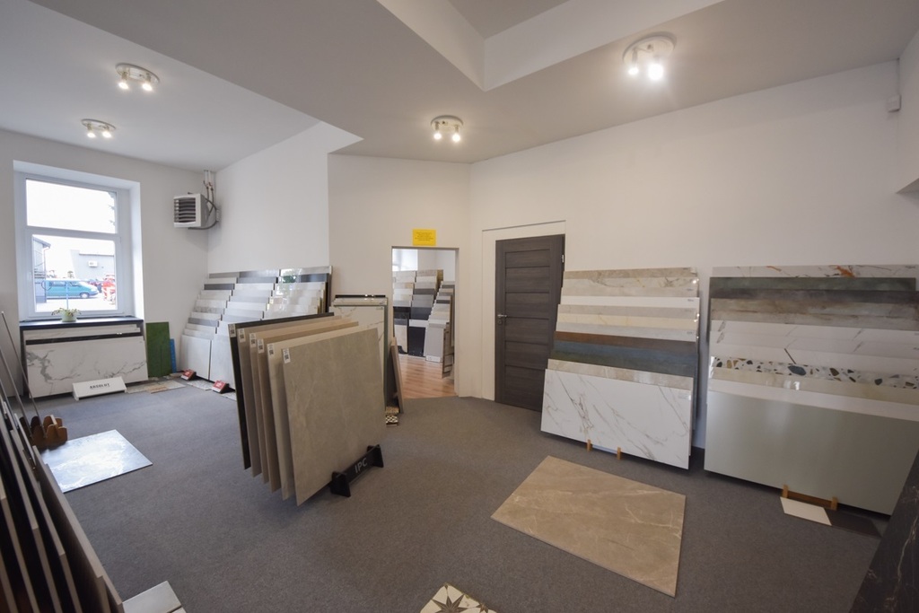 Obiekt na sprzedaż pow. 715 m2, Opole Gosławice