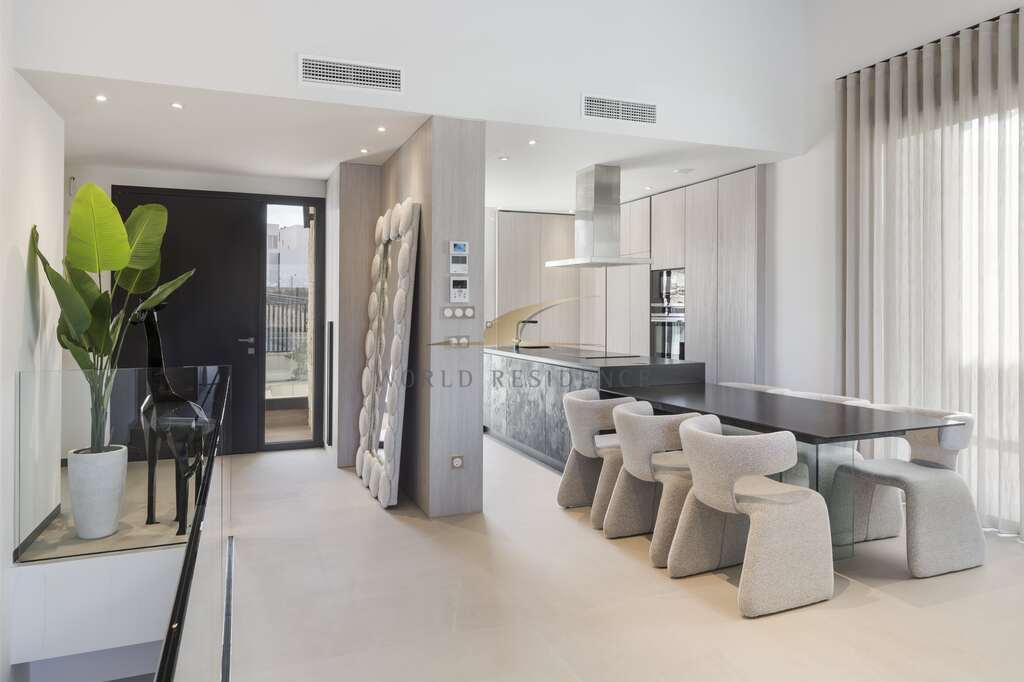 Ville z basenem przy polu golfowym La Finca