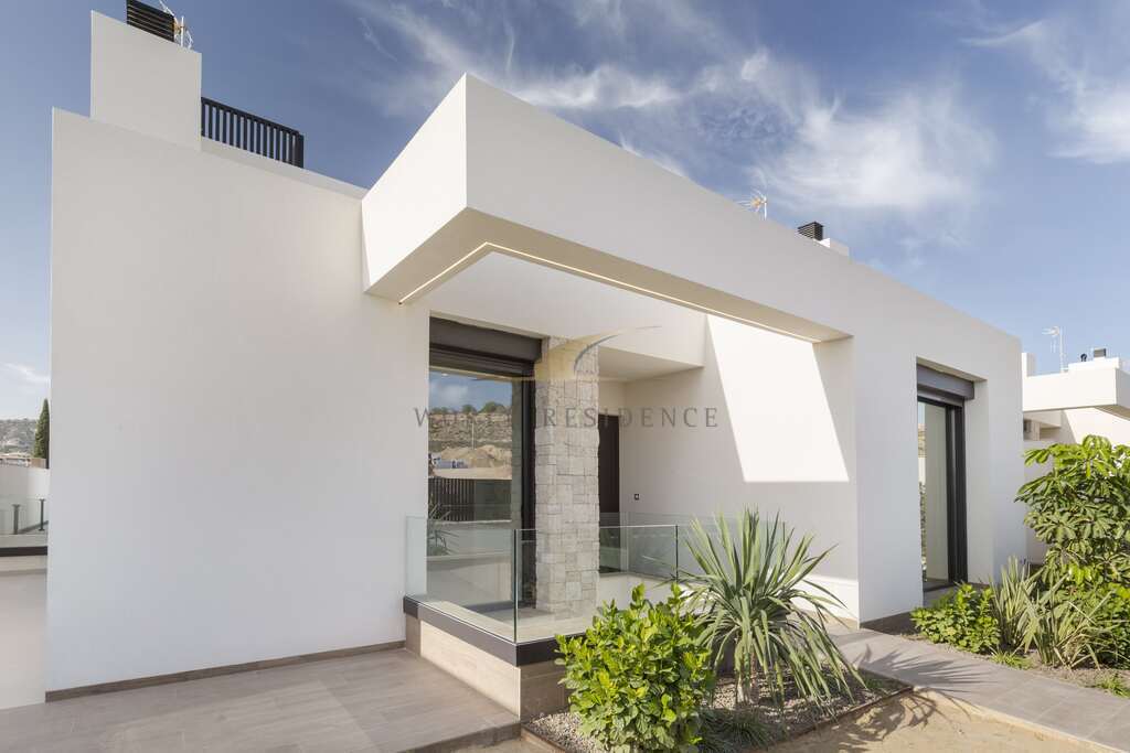 Ville z basenem przy polu golfowym La Finca