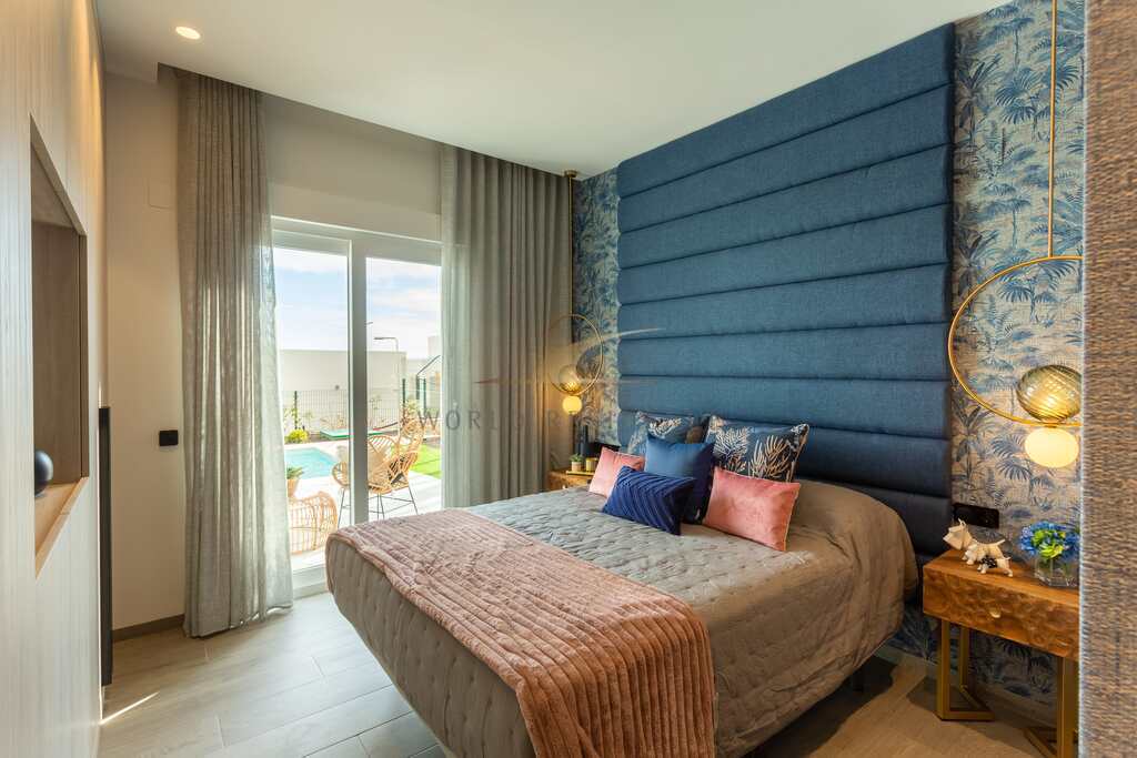 Bliźniaki z basenem przy polu golfowym La Finca