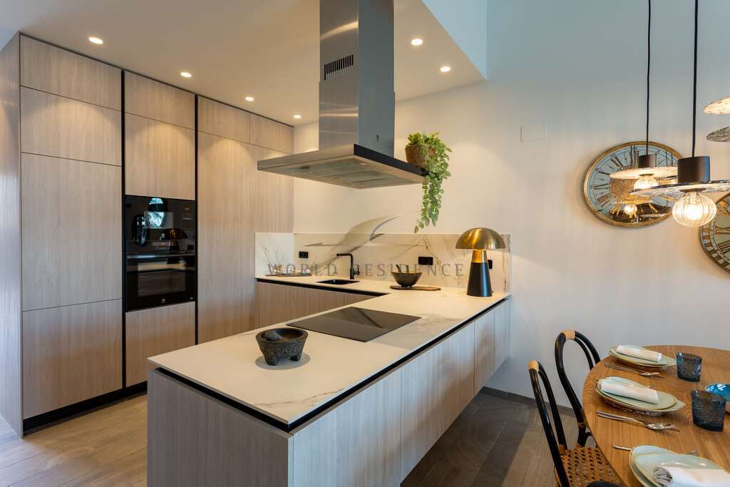 Bliźniaki z basenem przy polu golfowym La Finca