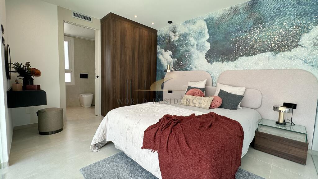 Bliźniak z prywatnym basenem przy polu golfowym