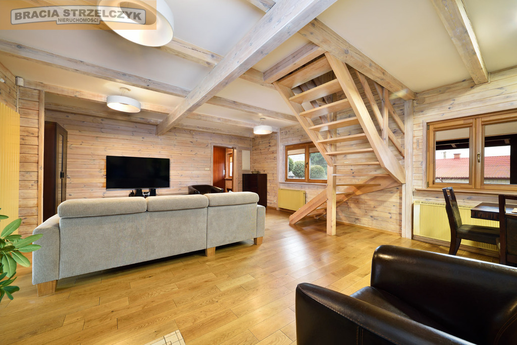 Dom wolnostojący z dużą działką -Jeruzal