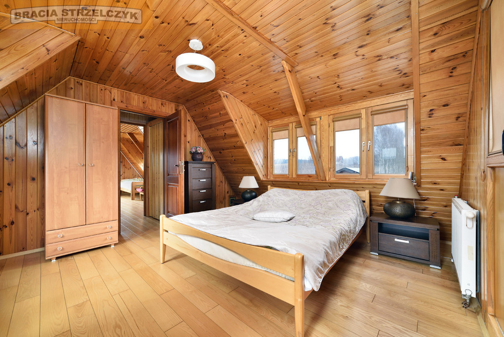 Dom wolnostojący z dużą działką -Jeruzal