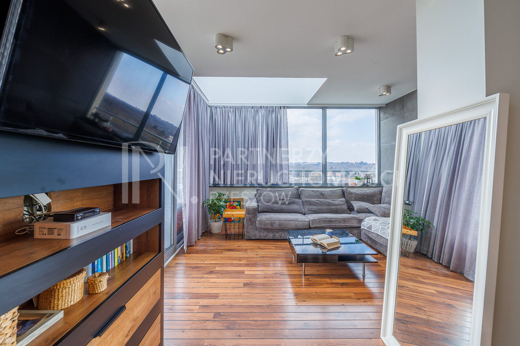 Apartament Na Ostatnim Piętrze z Dużym Tarasem