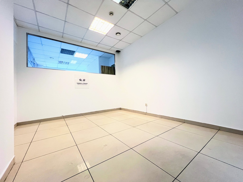 Lokal biurowy w centrum z klimatyzacją