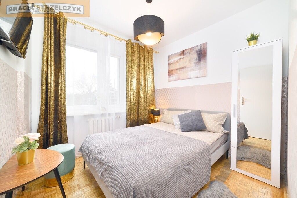 3 pokoje, loggia,  przy Metrze Ursynów