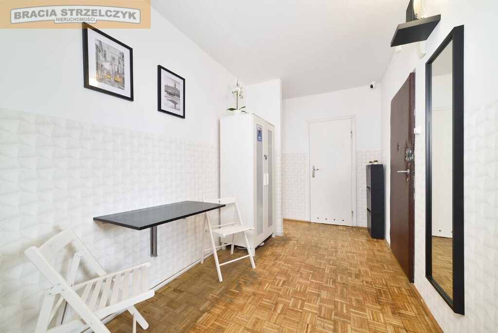 3 pokoje, loggia,  przy Metrze Ursynów