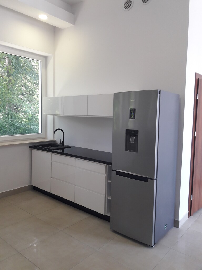 Jasny lokal na parterze Mieszka I