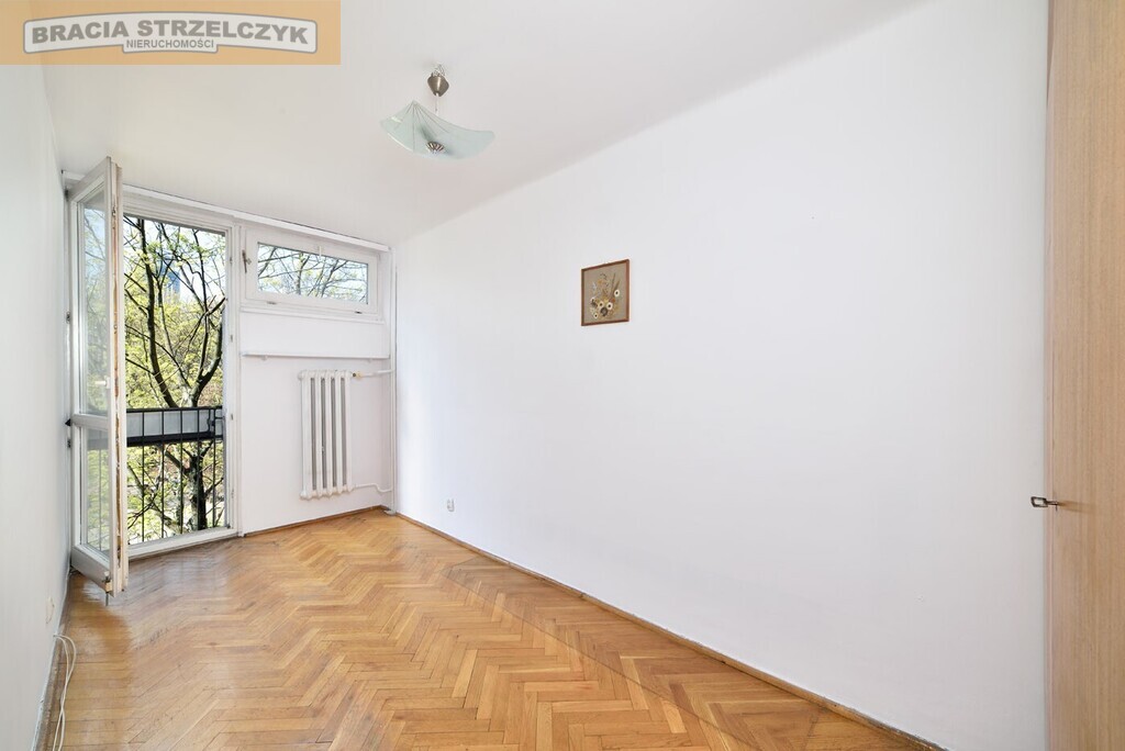 Odnowione, rozkładowe „Za Żelazną Bramą”