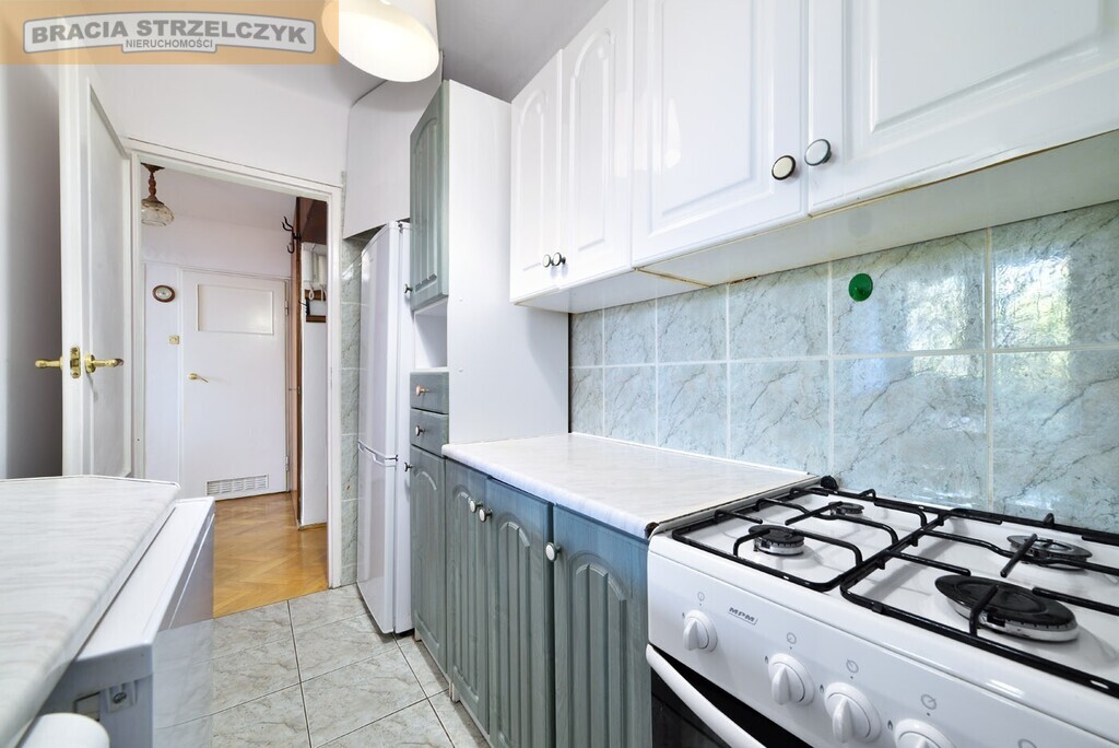 Odnowione, rozkładowe „Za Żelazną Bramą”