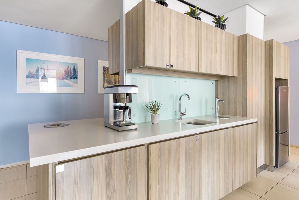 Zespołów liczących 10-15 pracowników