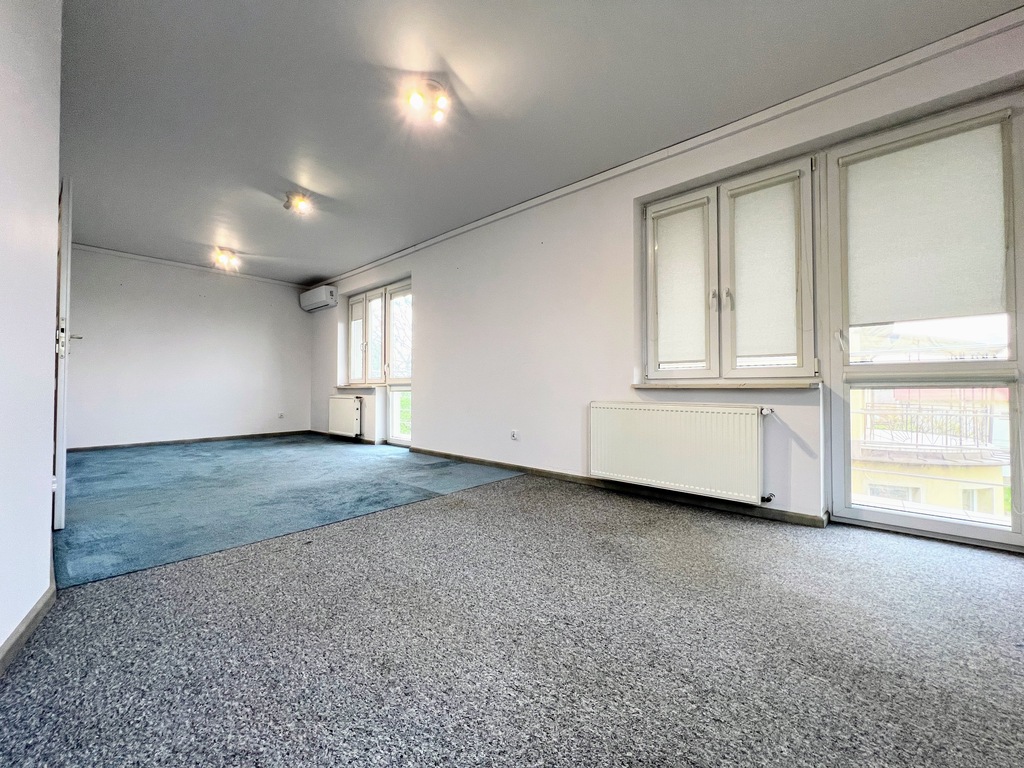 Wolny od zaraz, blisko obwodnicy, parking