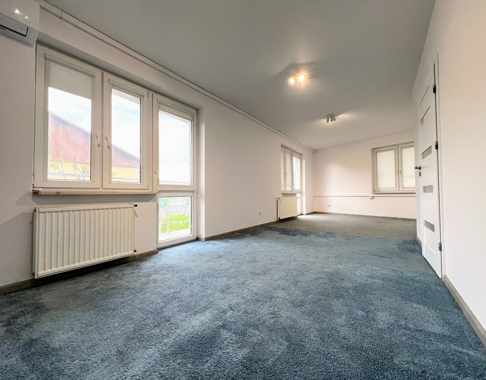 Wolny od zaraz, blisko obwodnicy, parking