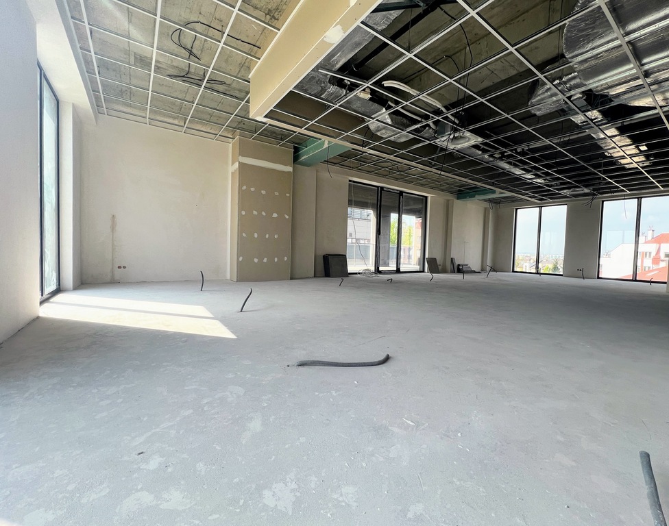 Nowoczesny obiekt komercyjny, do aranżacji