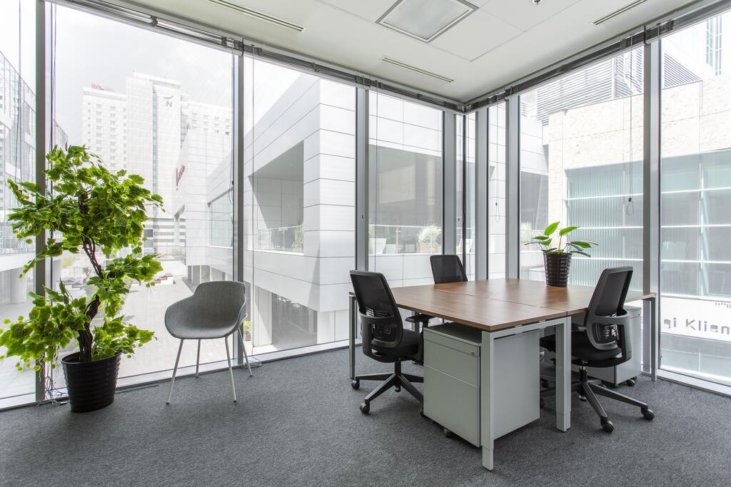 Uzyskaj dostęp do biurowych w Regus City Centre