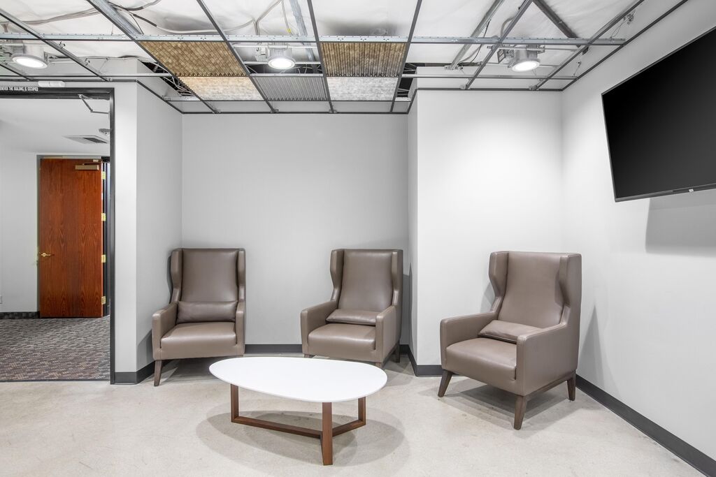 Uzyskaj dostęp do zespołów powierzchni biurowych