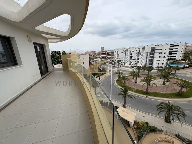 Penthouse z obszernym tarasem Alicante okolice