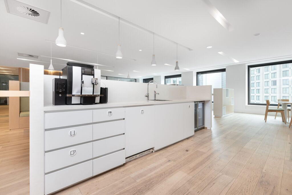 Kompleksowy dostęp do powierzchni biurowej