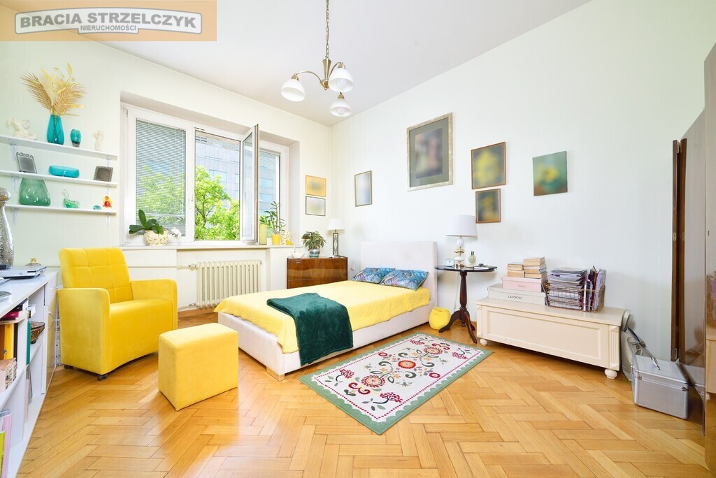 Belwederska. 4 pokoje. Balkon. 3 piętro. Zieleń