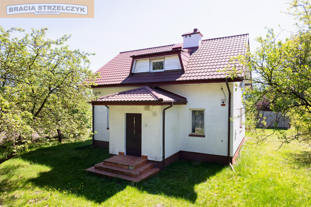 Dom dla amatorów leśnego mikroklimatu.