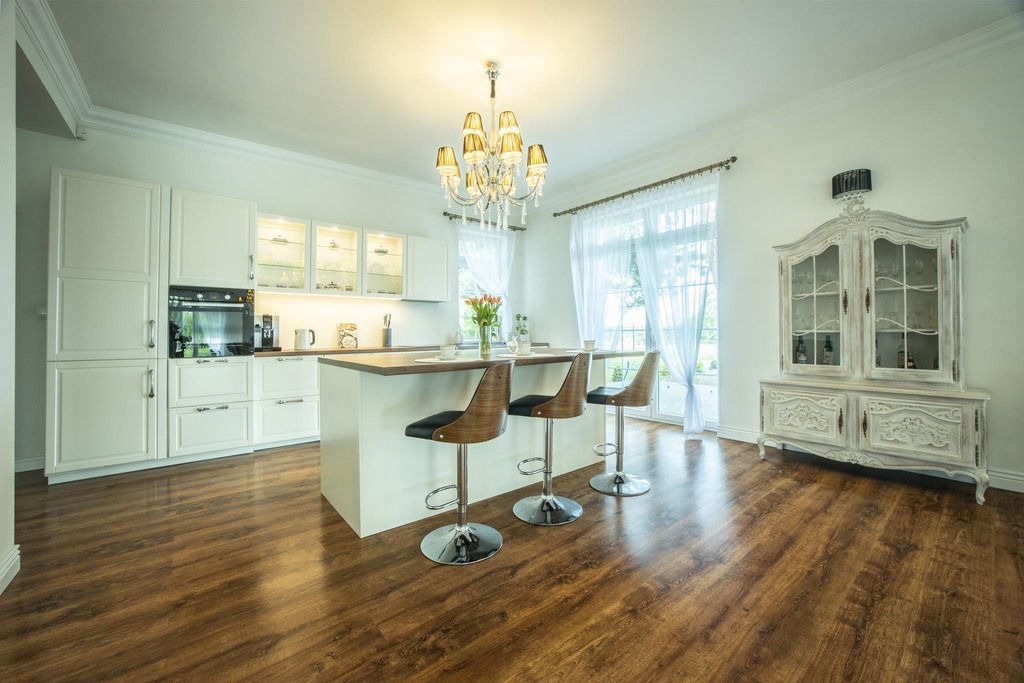 Luksusowa willa z ogrodem w Bądzyniu