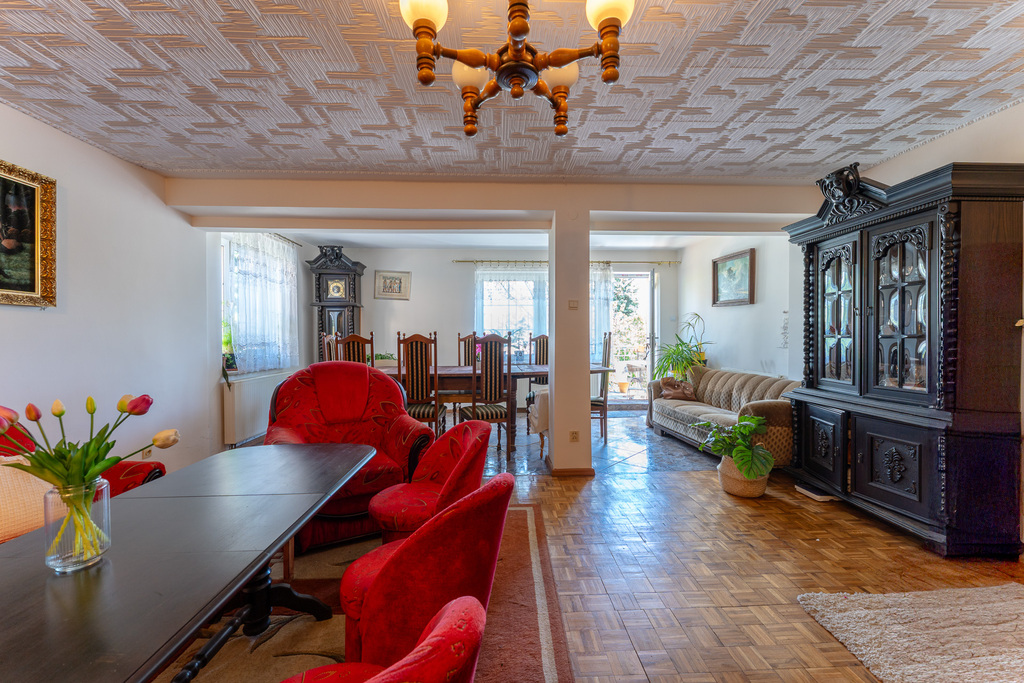 Dwa domy na jednej działce - wiele możliwości!