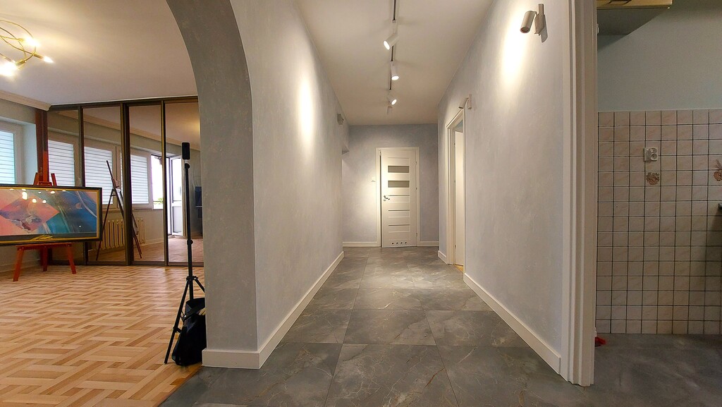 Duże mieszkanie z trzema osobnymi sypialniami